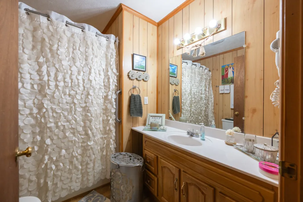 115 Chalet Ln Henderson, TN 38340
