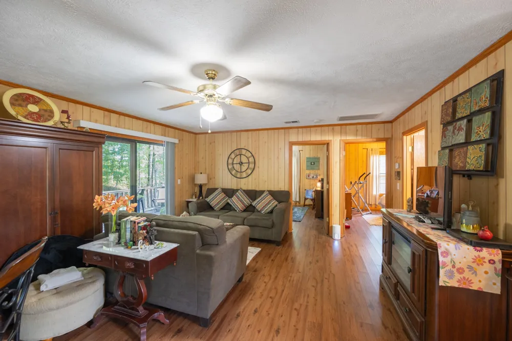 115 Chalet Ln Henderson, TN 38340