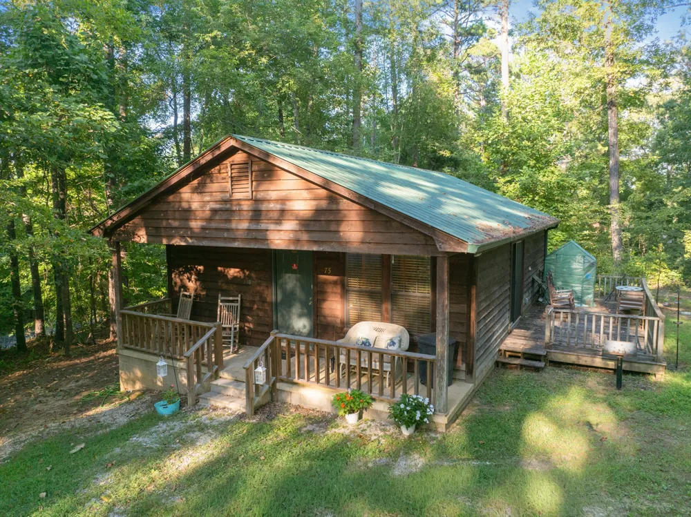 115 Chalet Ln Henderson, TN 38340