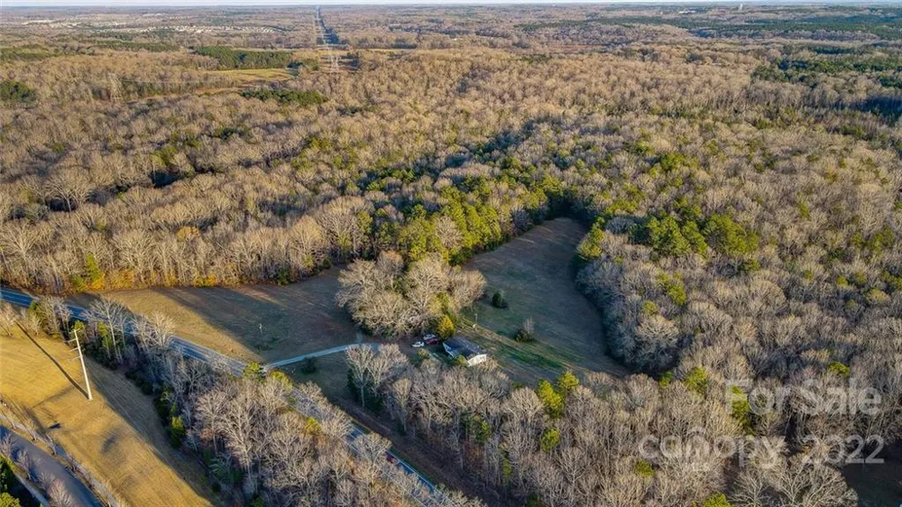 9504 Van Wyck Road Lancaster, SC 29720