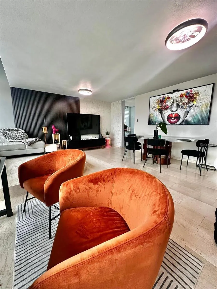 1261 LUIS VIGOREAUX AVENUE #18D Guaynabo, PR 00966