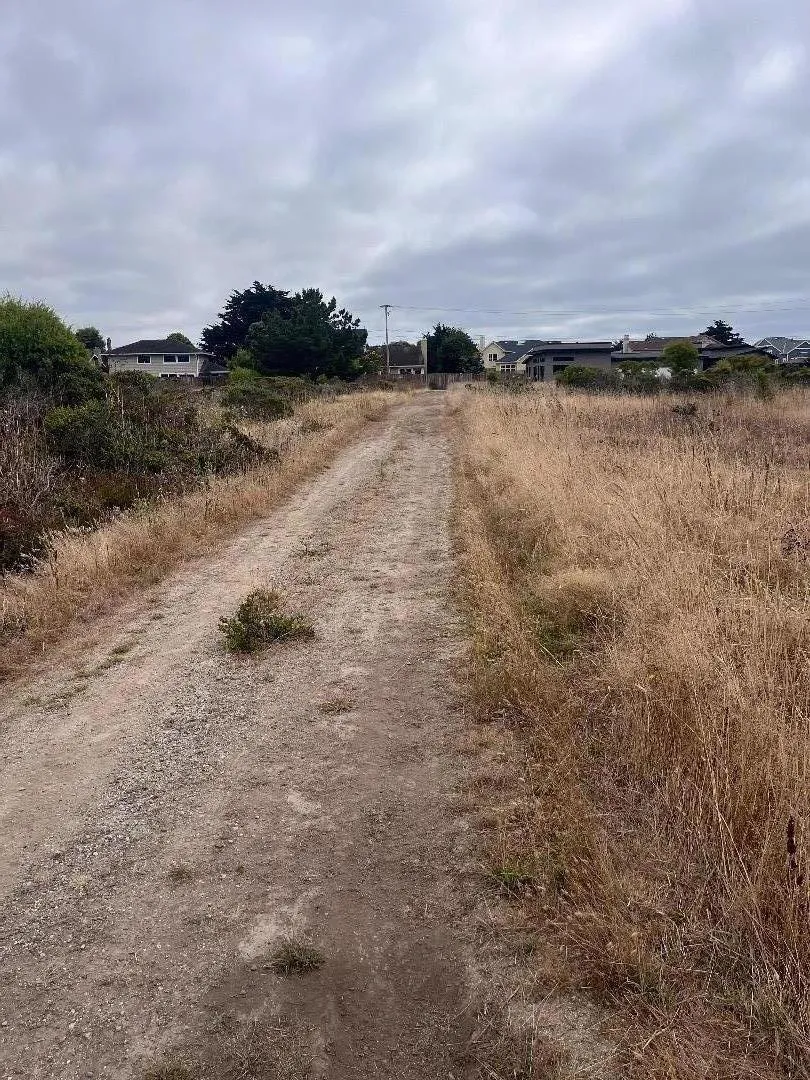 110 Dolores Avenue Half Moon Bay, CA 94019