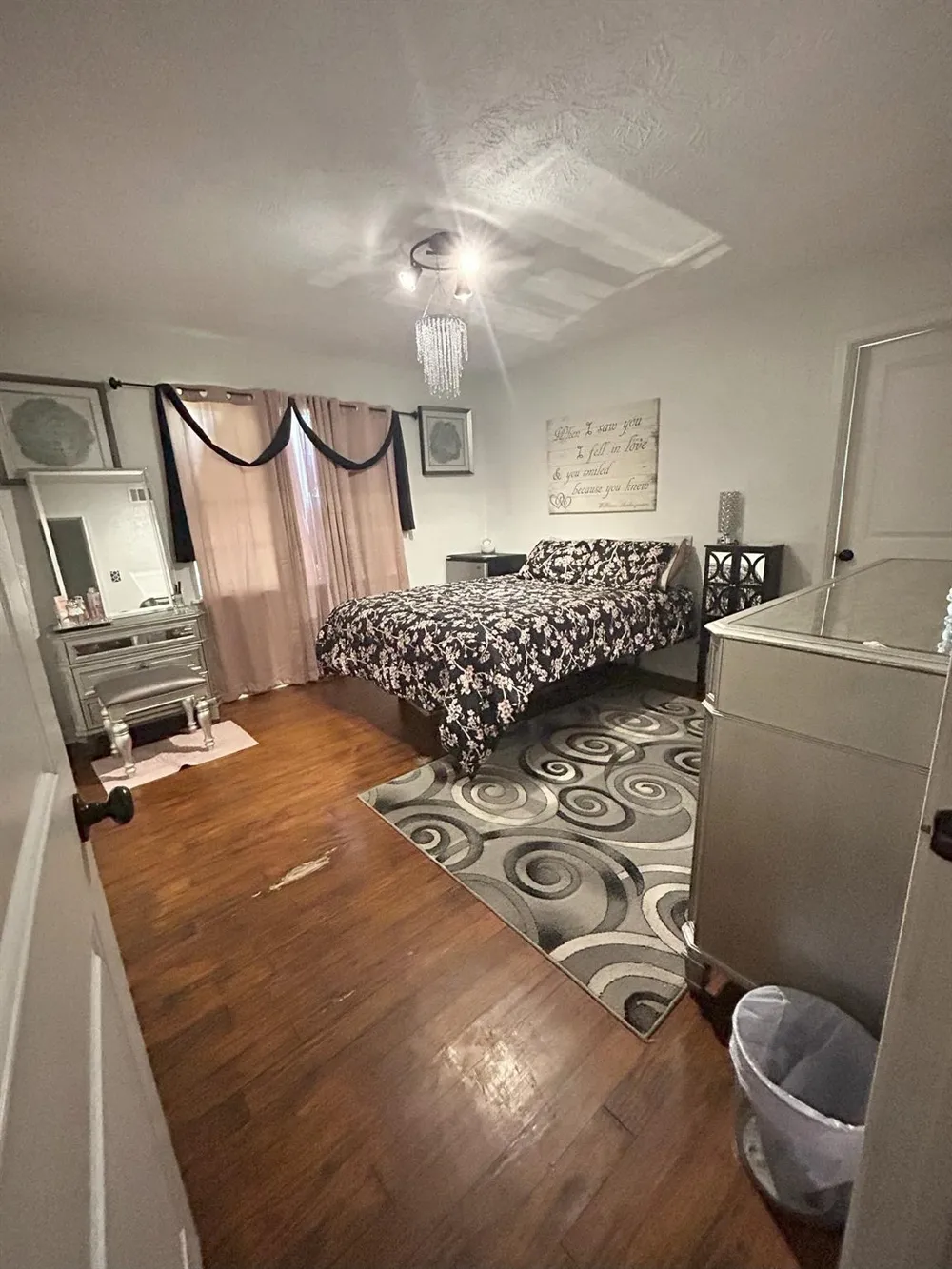 319 E Walnut Winnie, TX 77665
