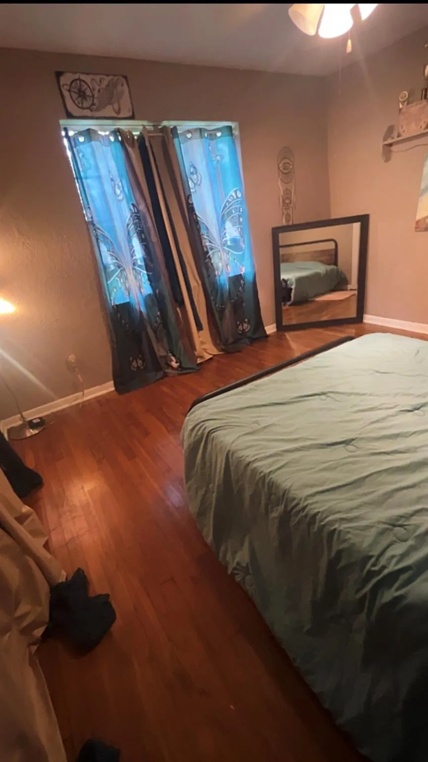 319 E Walnut Winnie, TX 77665