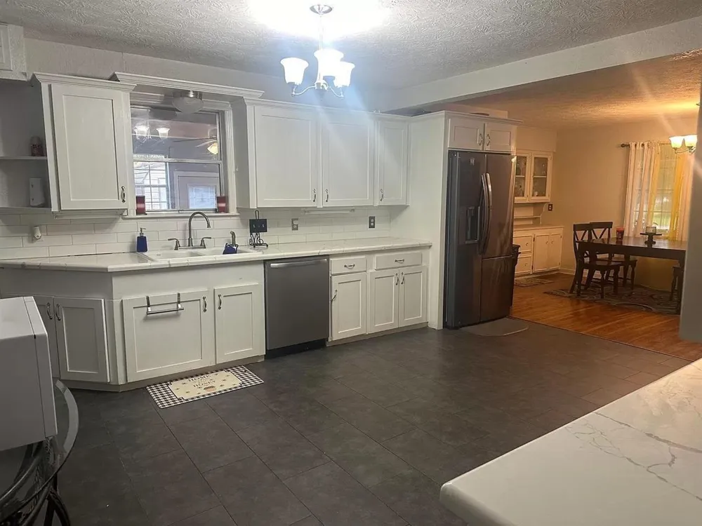 319 E Walnut Winnie, TX 77665