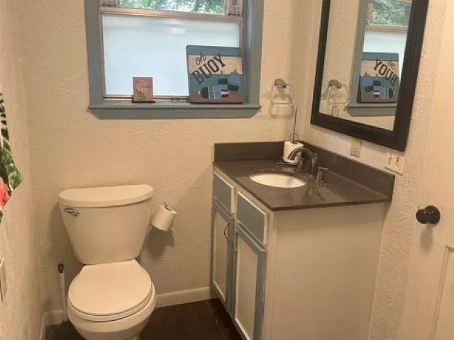 319 E Walnut Winnie, TX 77665