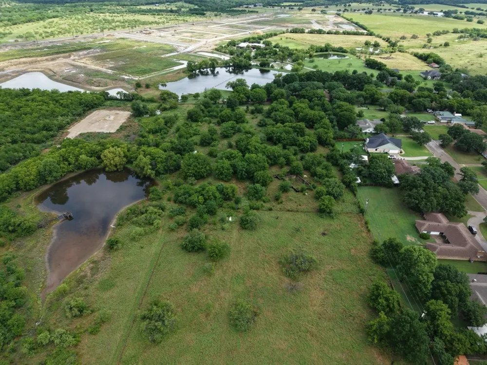 2965 HARTLEE FIELD ROAD Denton, TX 76208