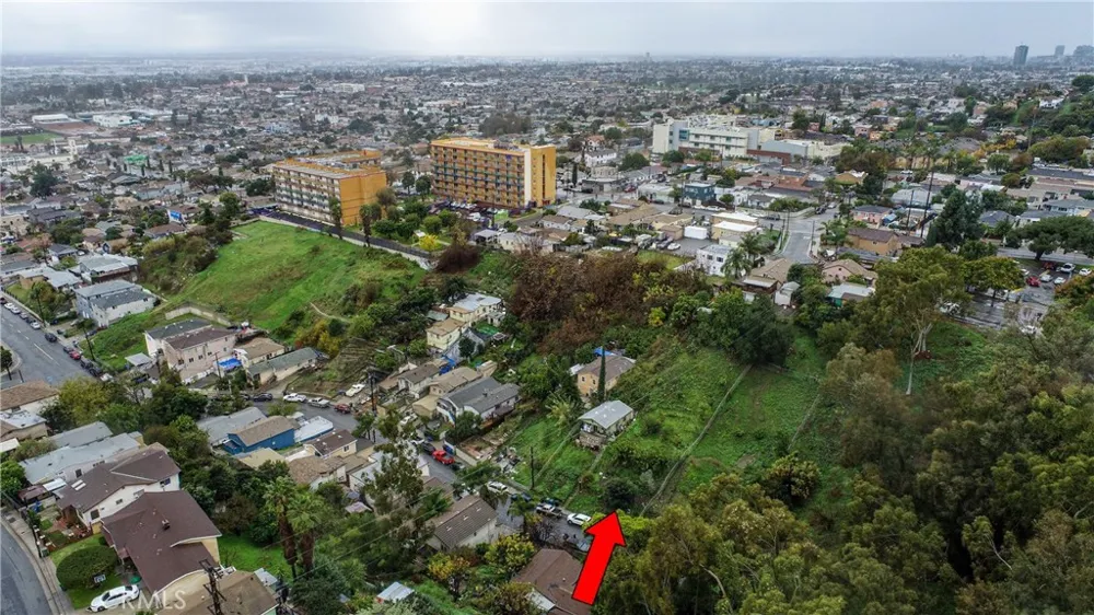 945 Miller Avenue City Terrace, CA 90063