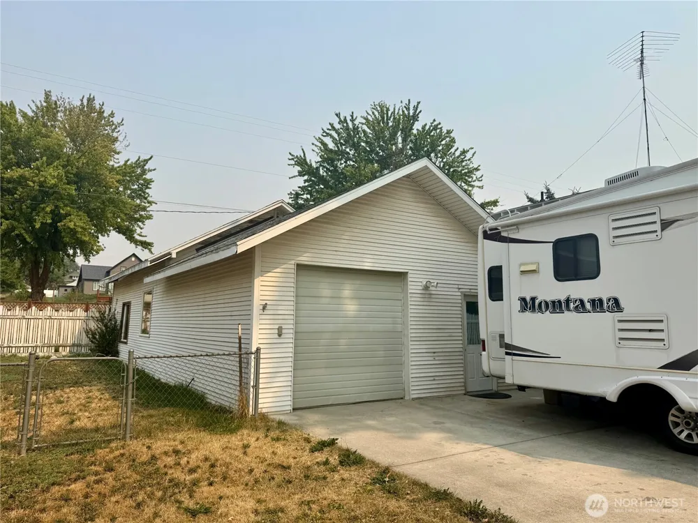 403 NW Main Avenue Wilbur, WA 99185