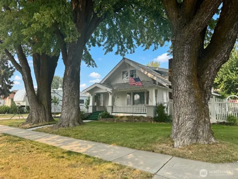 403 NW Main Avenue
