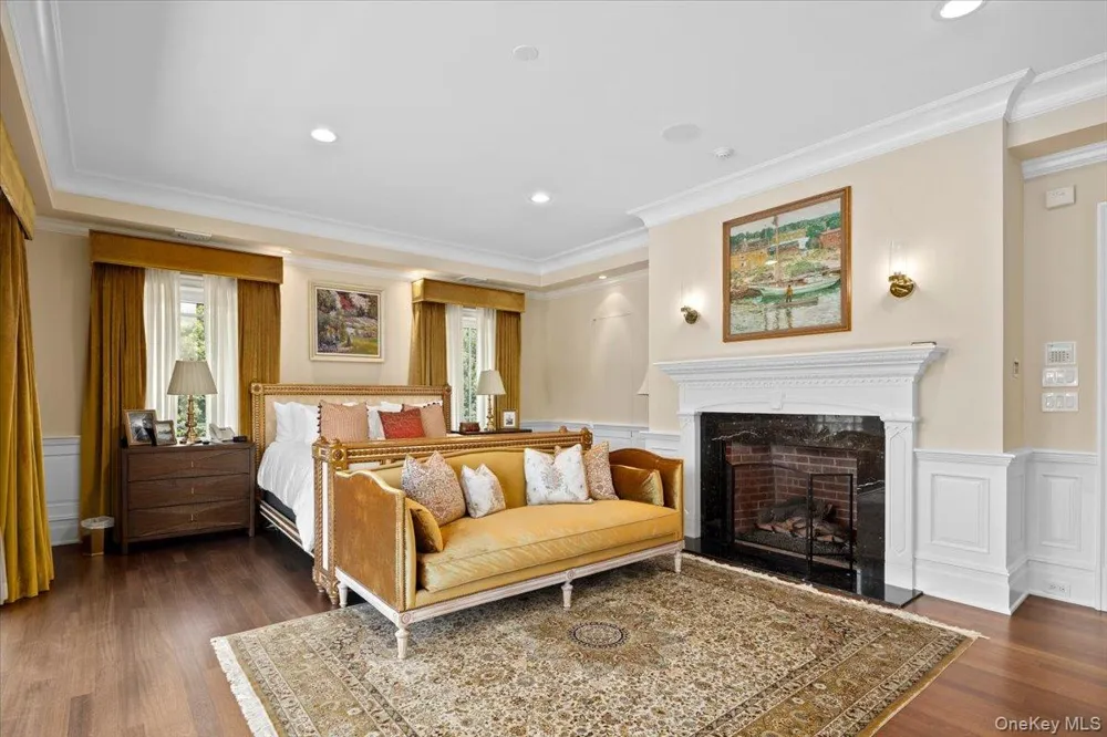 2 Sunset Drive Head Of The Harbor, NY 11780
