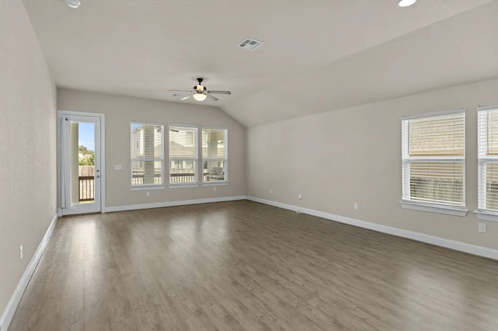 6533 Crockett Cv Schertz, TX 78108