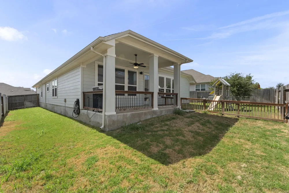 6533 Crockett Cv Schertz, TX 78108