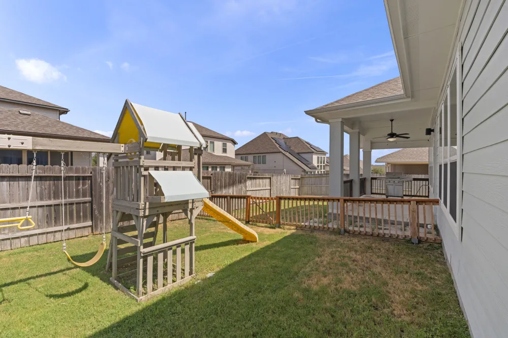 6533 Crockett Cv Schertz, TX 78108