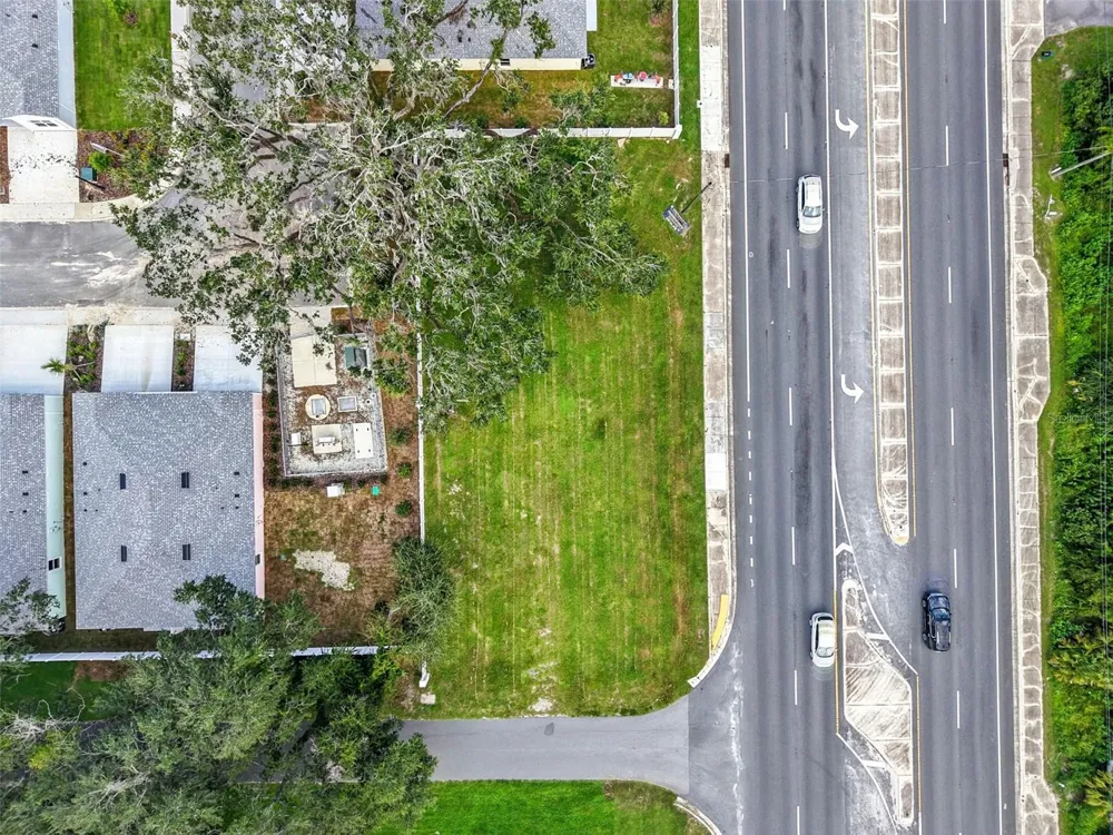 12182 US HIGHWAY 301 Oxford, FL 34484