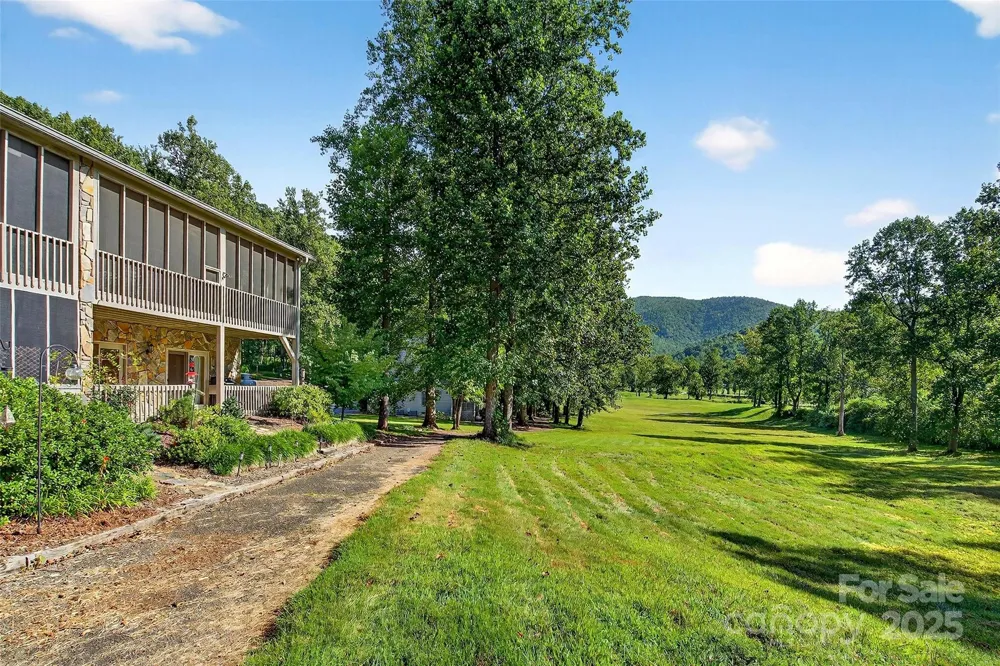 307 #7 Blue Ridge Drive S Marion, NC 28752