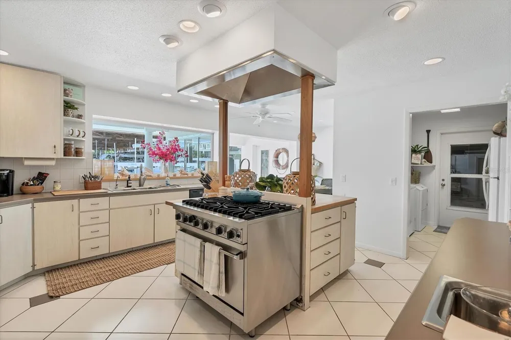 161 DAMFICARE STREET Boca Grande, FL 33921