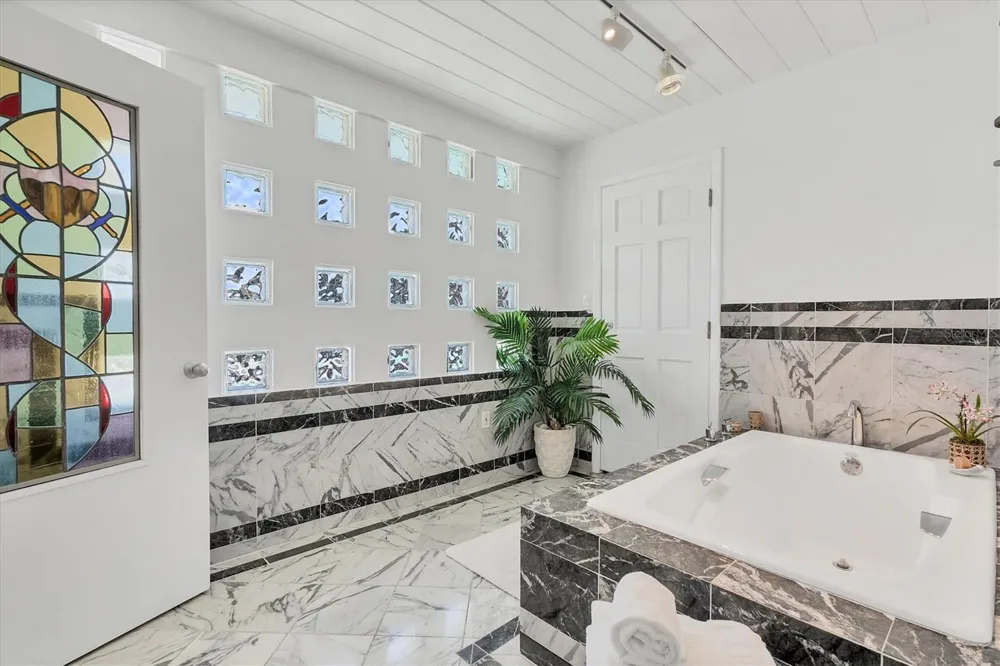 161 DAMFICARE STREET Boca Grande, FL 33921