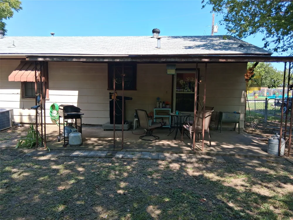 407 Files Street Itasca, TX 76055