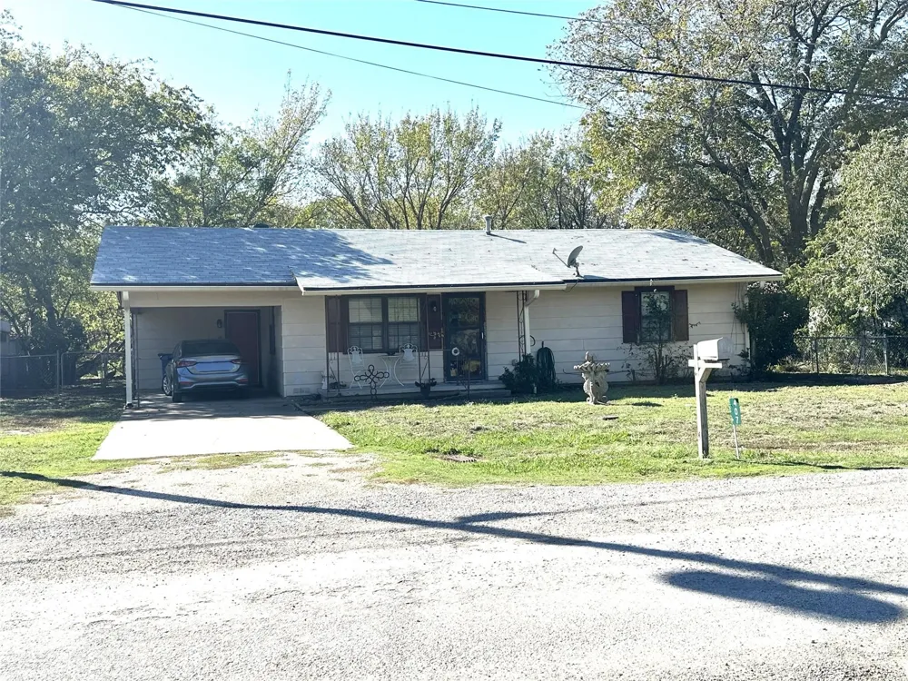 407 Files Street Itasca, TX 76055