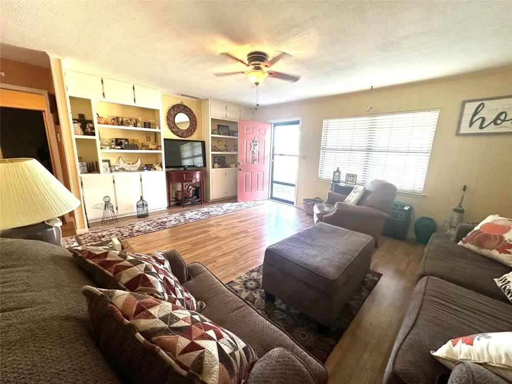 407 Files Street Itasca, TX 76055
