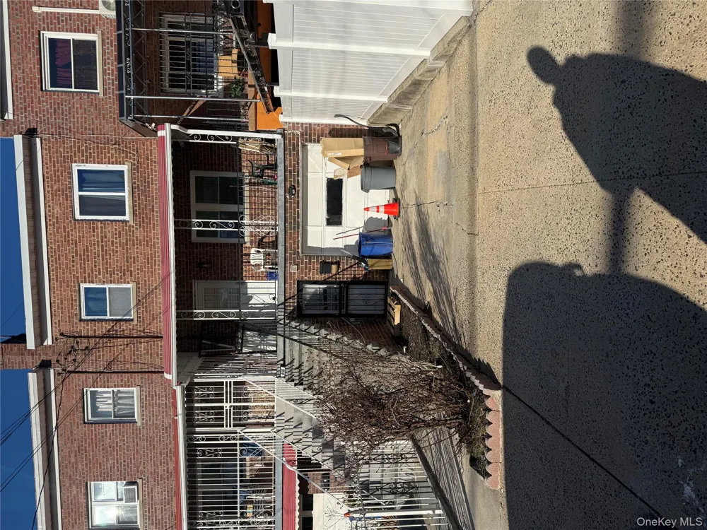 655 E 240th Street Bronx, NY 10470