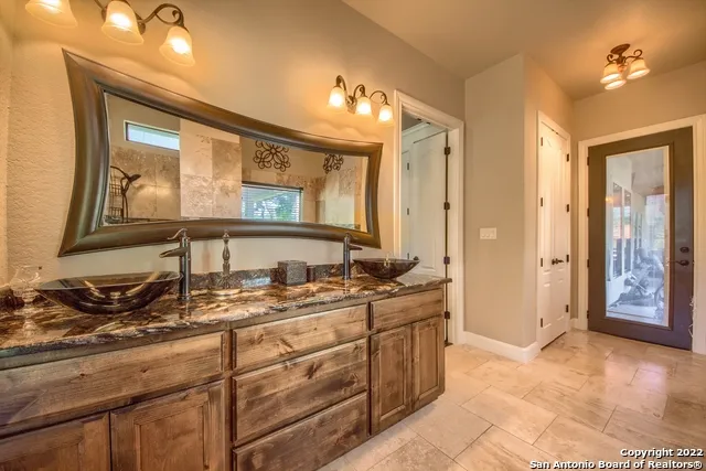 9811 KLEIN CT New Braunfels, TX 78132