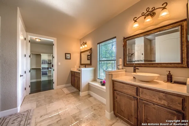 9811 KLEIN CT New Braunfels, TX 78132