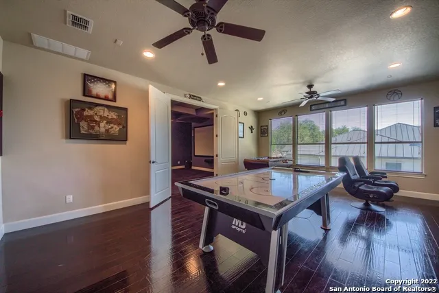 9811 KLEIN CT New Braunfels, TX 78132