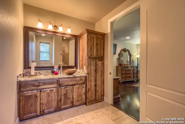 9811 KLEIN CT New Braunfels, TX 78132