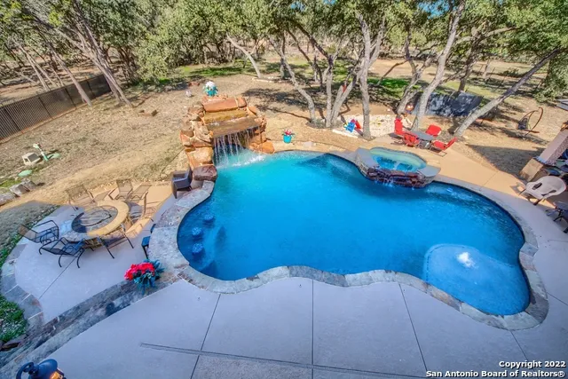 9811 KLEIN CT New Braunfels, TX 78132