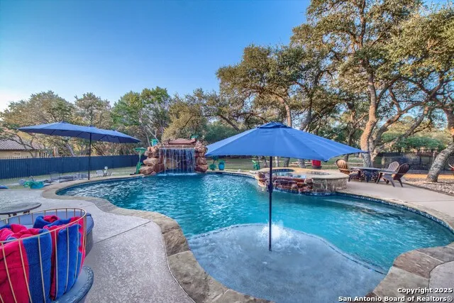 9811 KLEIN CT New Braunfels, TX 78132