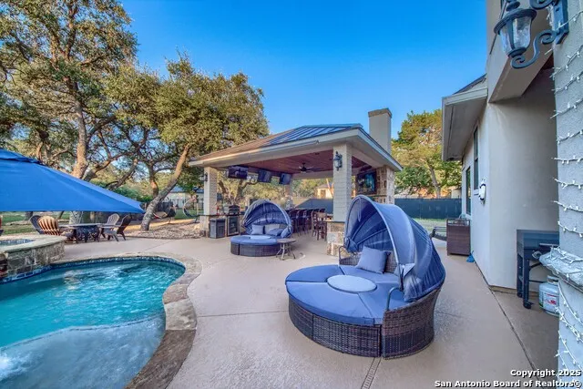 9811 KLEIN CT New Braunfels, TX 78132