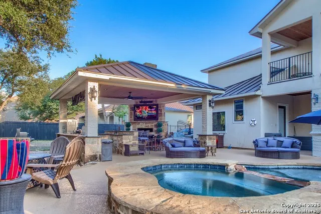9811 KLEIN CT New Braunfels, TX 78132