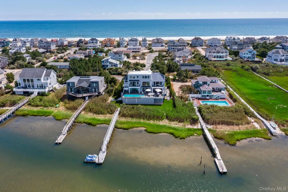 20 Cove Lane Westhampton Dunes, NY 11978