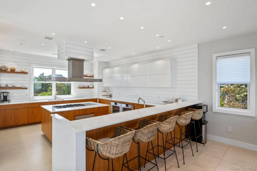 20 Cove Lane Westhampton Dunes, NY 11978