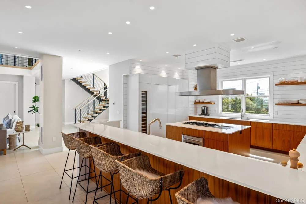 20 Cove Lane Westhampton Dunes, NY 11978
