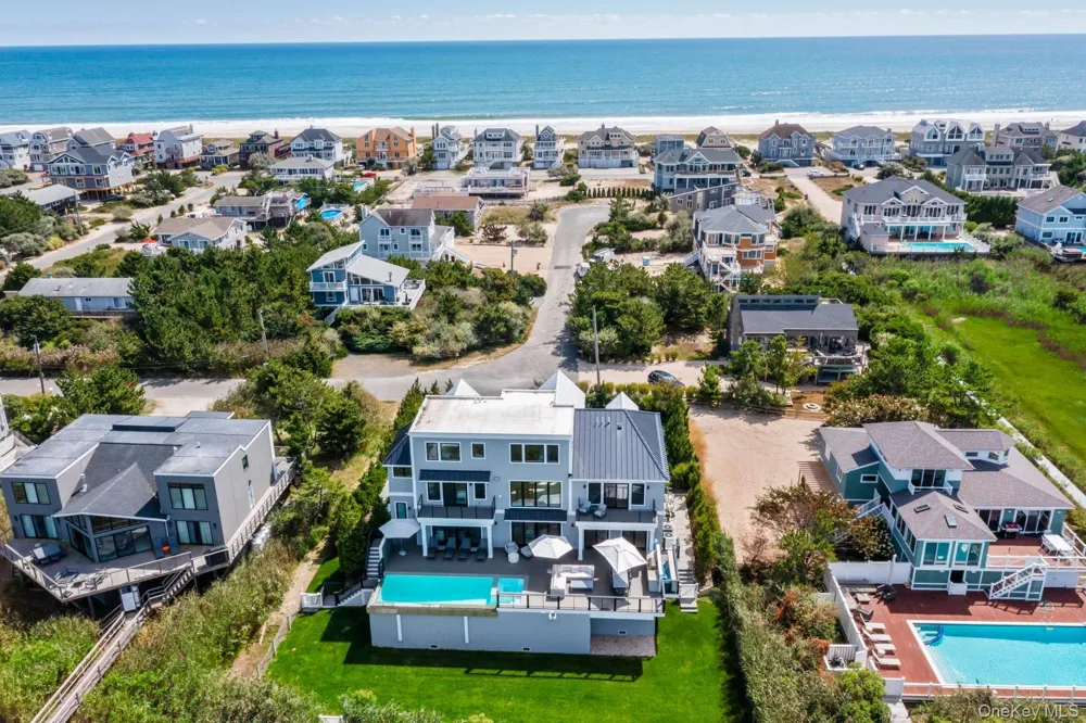 20 Cove Lane Westhampton Dunes, NY 11978