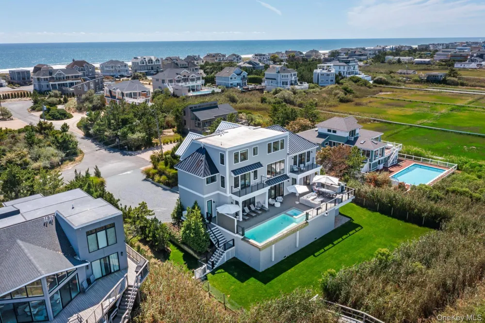 20 Cove Lane Westhampton Dunes, NY 11978