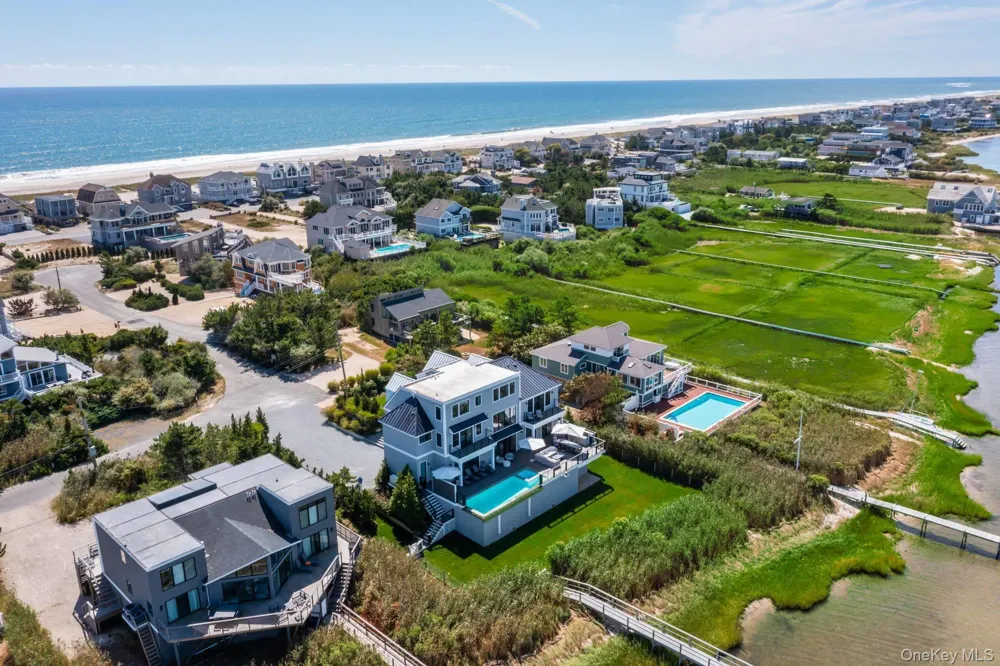 20 Cove Lane Westhampton Dunes, NY 11978