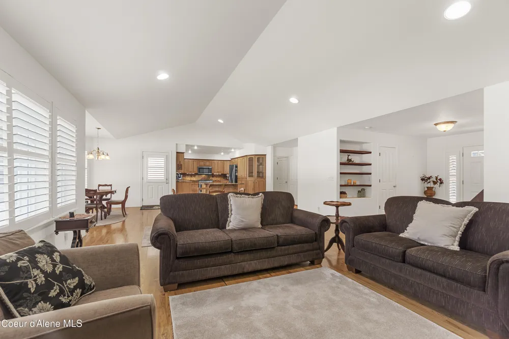 11907 BLUE JAY COURT Hayden, ID 83835