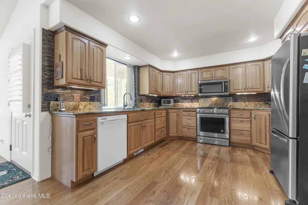 11907 BLUE JAY COURT Hayden, ID 83835