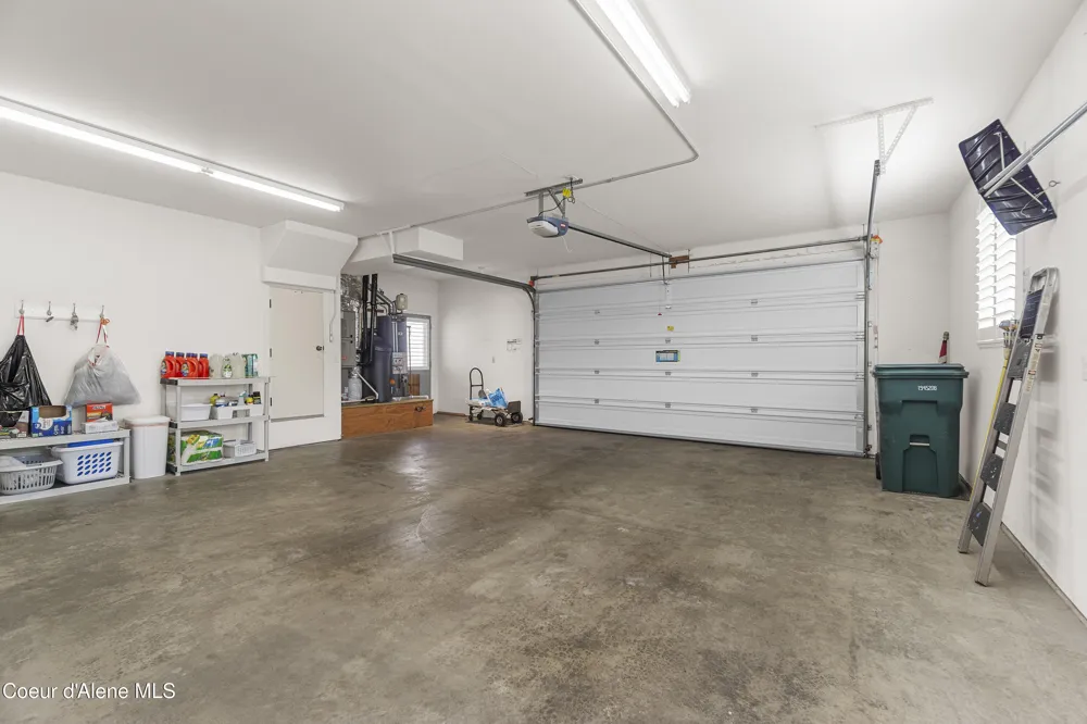 11907 BLUE JAY COURT Hayden, ID 83835