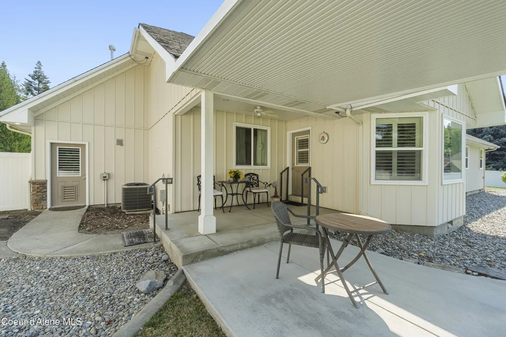 11907 BLUE JAY COURT Hayden, ID 83835