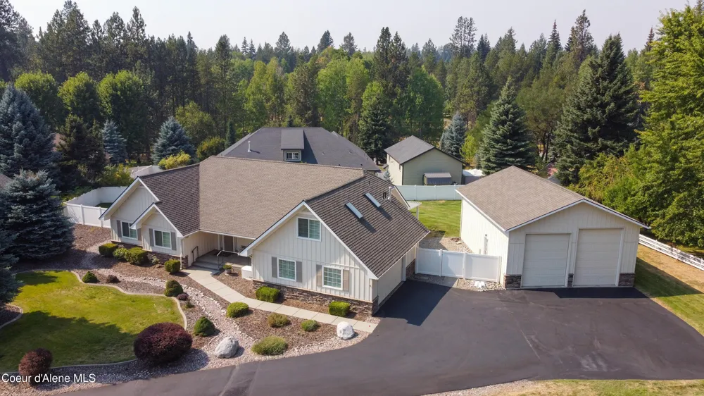 11907 BLUE JAY COURT Hayden, ID 83835