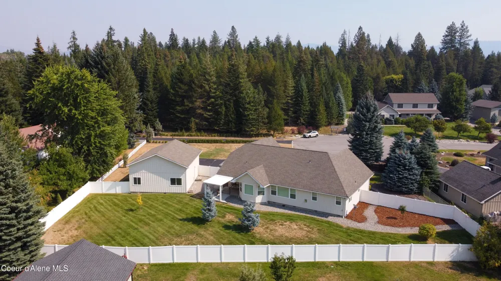 11907 BLUE JAY COURT Hayden, ID 83835