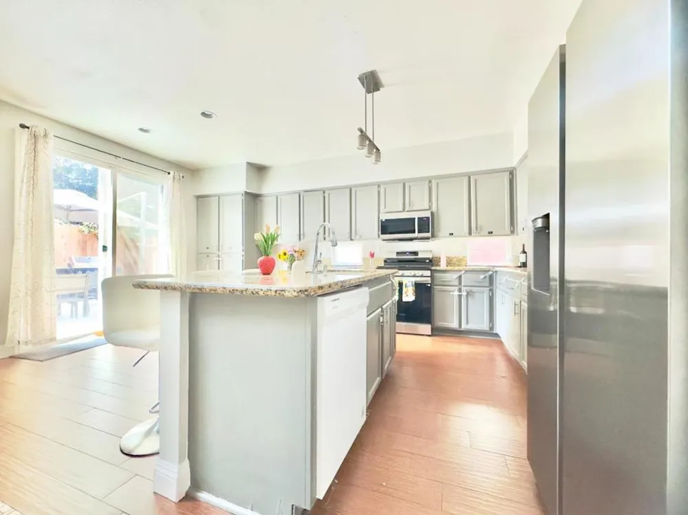 9562 E Park Drive Elk Grove, CA 95624