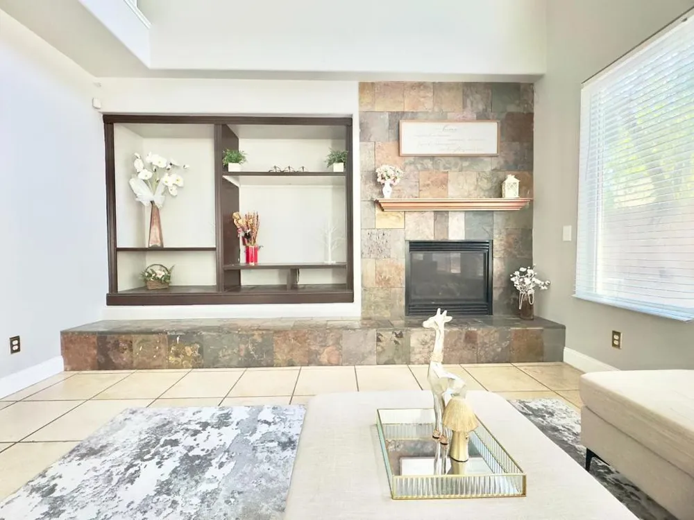 9562 E Park Drive Elk Grove, CA 95624