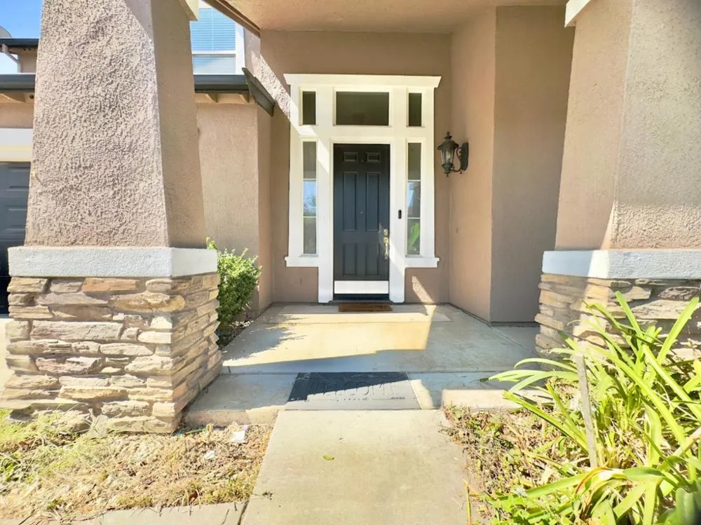 9562 E Park Drive Elk Grove, CA 95624