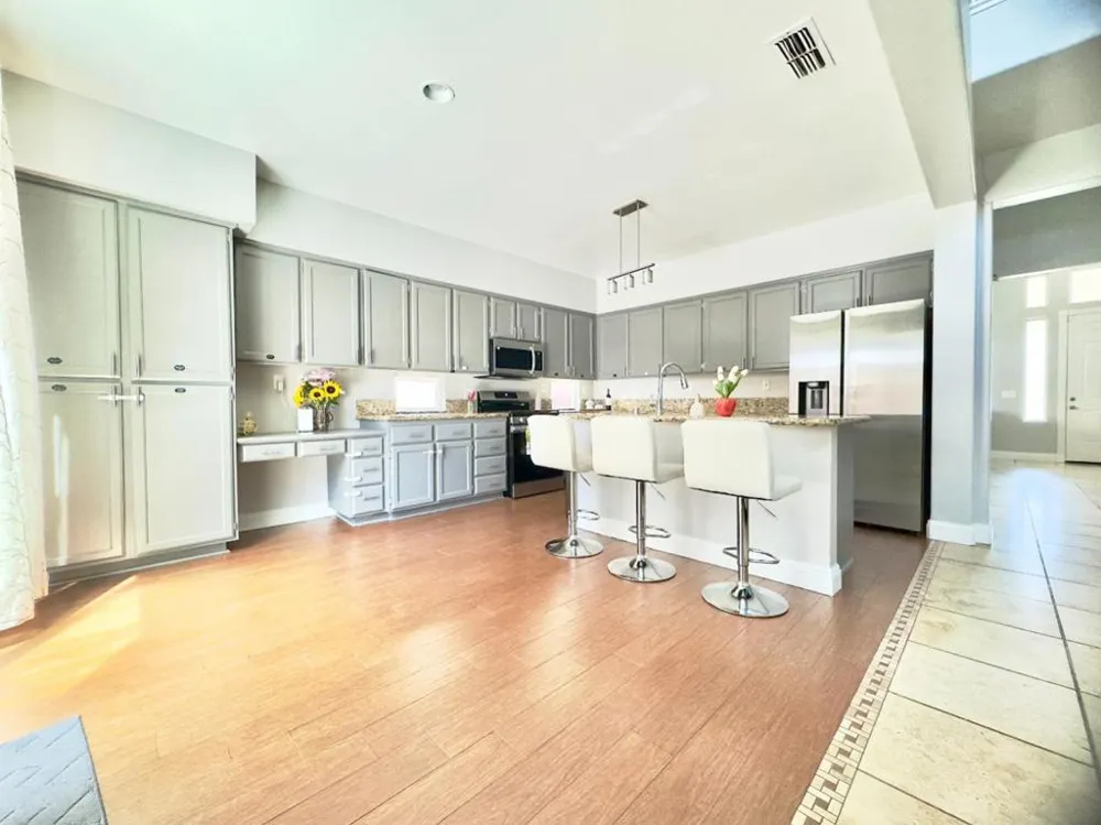 9562 E Park Drive Elk Grove, CA 95624